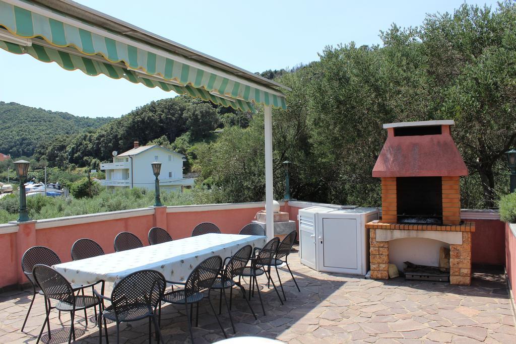 Villa Anggela Supetarska Draga Exterior foto